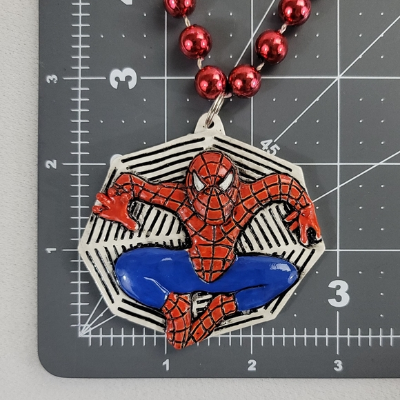 (4) Mardi Gras Bead Necklace - Spiderman - Picture 3 of 13